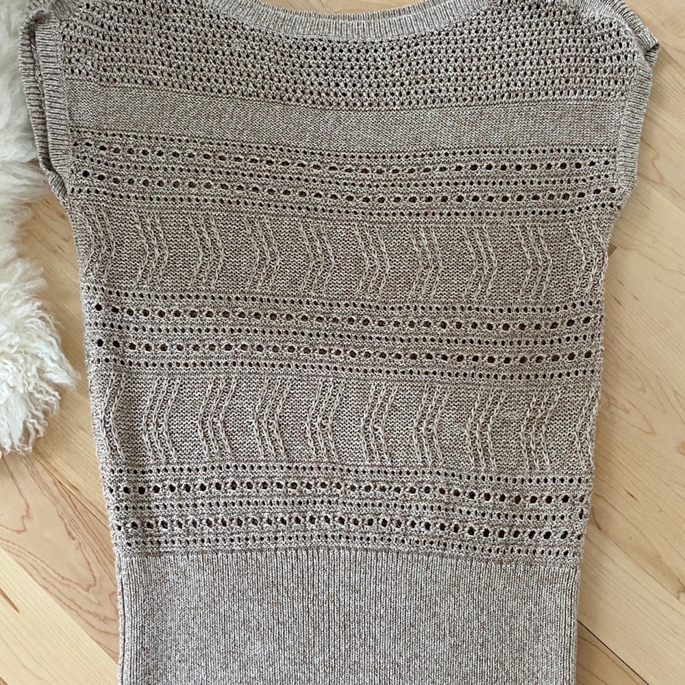 Light nude sweater gorgeous sweater Small